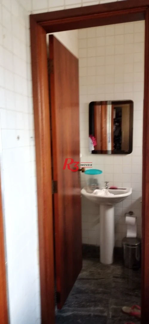 VENDO Excelente Oportunidade - Apartamento Duplex com 4 dormitórios, 229 m² no Bairro do Gonzaga.