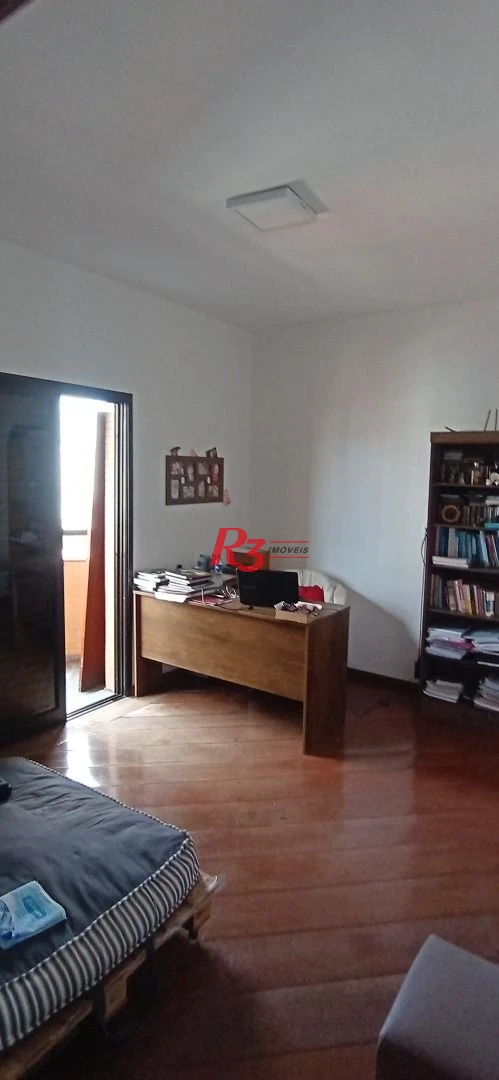 VENDO Excelente Oportunidade - Apartamento Duplex com 4 dormitórios, 229 m² no Bairro do Gonzaga.