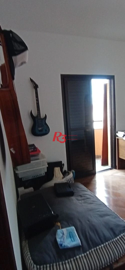 VENDO Excelente Oportunidade - Apartamento Duplex com 4 dormitórios, 229 m² no Bairro do Gonzaga.