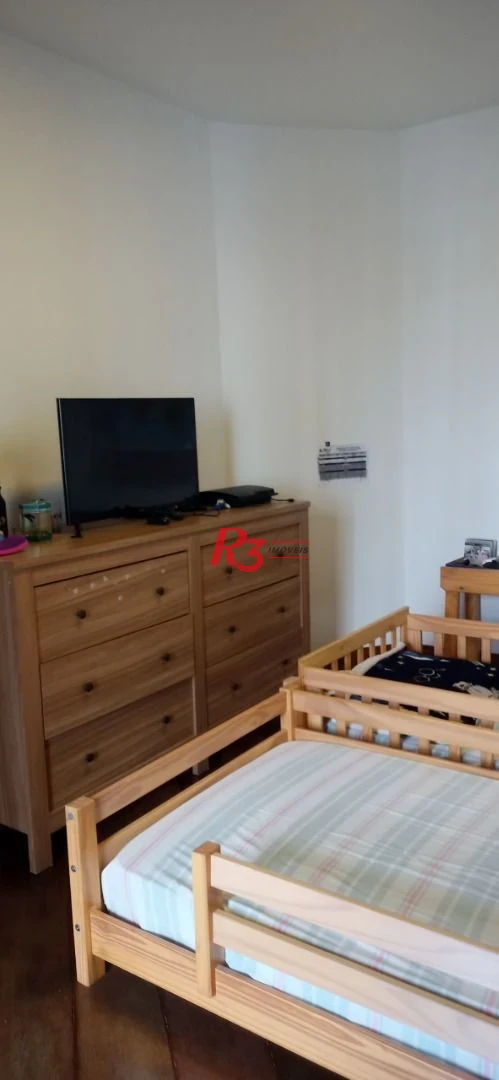 VENDO Excelente Oportunidade - Apartamento Duplex com 4 dormitórios, 229 m² no Bairro do Gonzaga.
