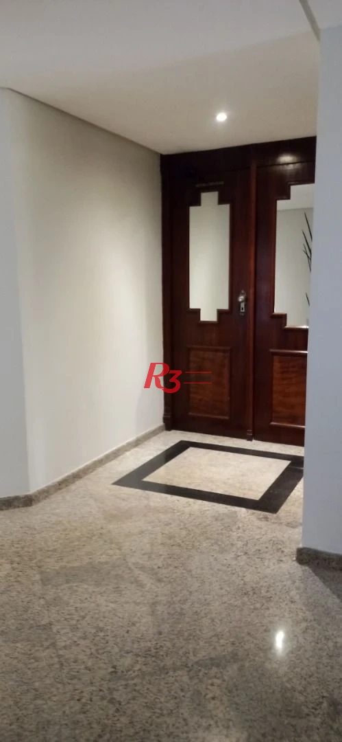 VENDO Excelente Oportunidade - Apartamento Duplex com 4 dormitórios, 229 m² no Bairro do Gonzaga.