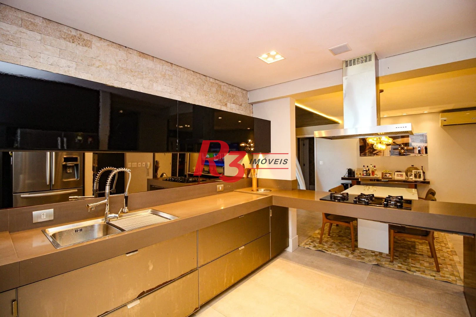 Apartamento com 3 dormitórios à venda, 232 m² por R$ 3.750.000,00 - Aparecida - Santos/SP