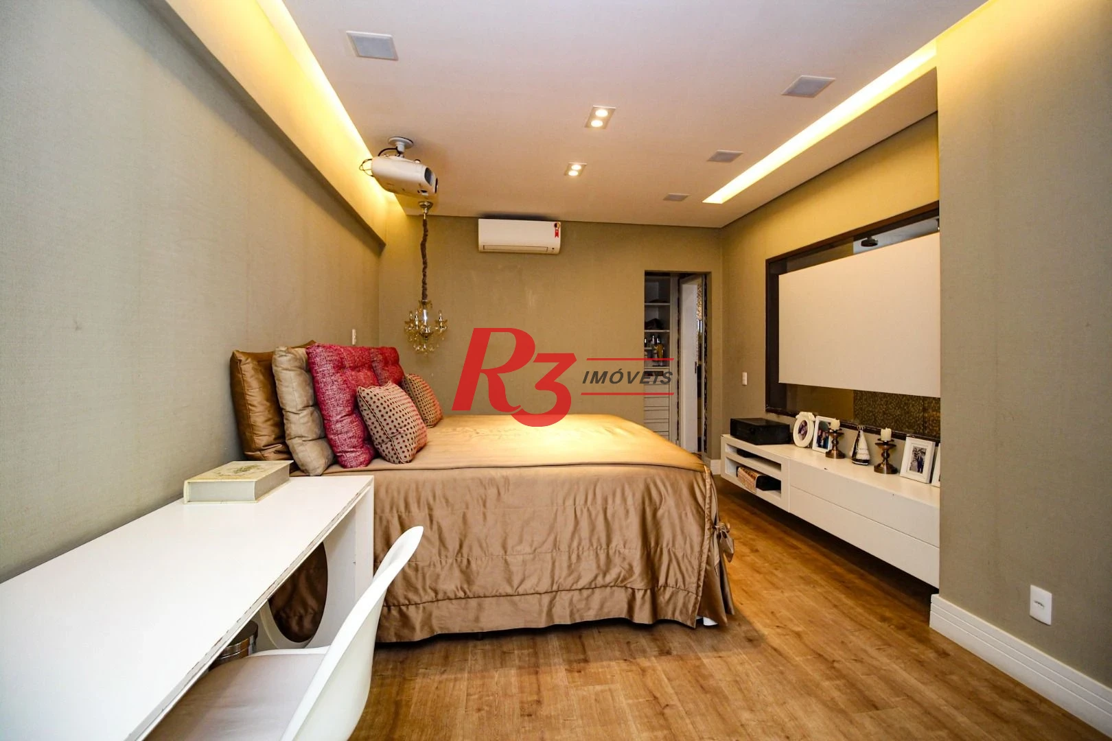 Apartamento com 3 dormitórios à venda, 232 m² por R$ 3.750.000,00 - Aparecida - Santos/SP