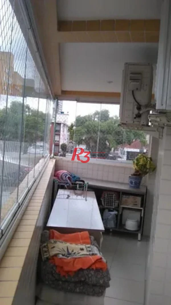 Apartamento de 2 quartos à venda na Encruzilhada em Santos.