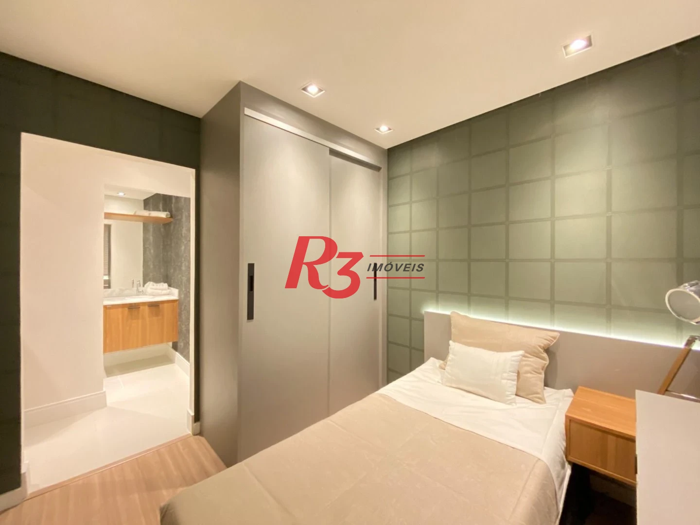 Apartamento com 2 dormitórios à venda, 55 m² - Campo Grande - Santos/SP