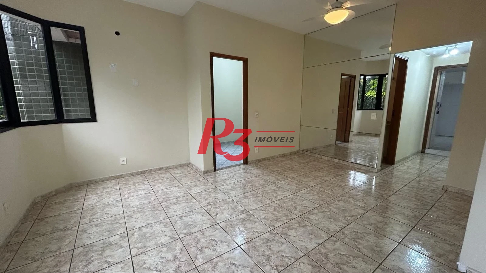 Apartamento com 3 dormitórios à venda, 189 m² por R$ 1.250.000,00 - Gonzaga - Santos/SP
