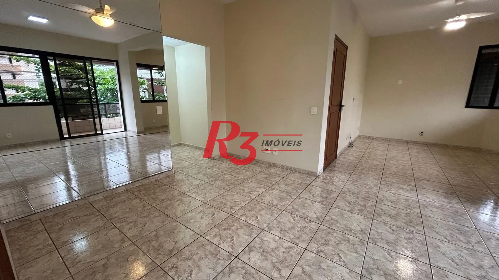 Apartamento com 3 dormitórios à venda, 189 m² por R$ 1.250.000,00 - Gonzaga - Santos/SP