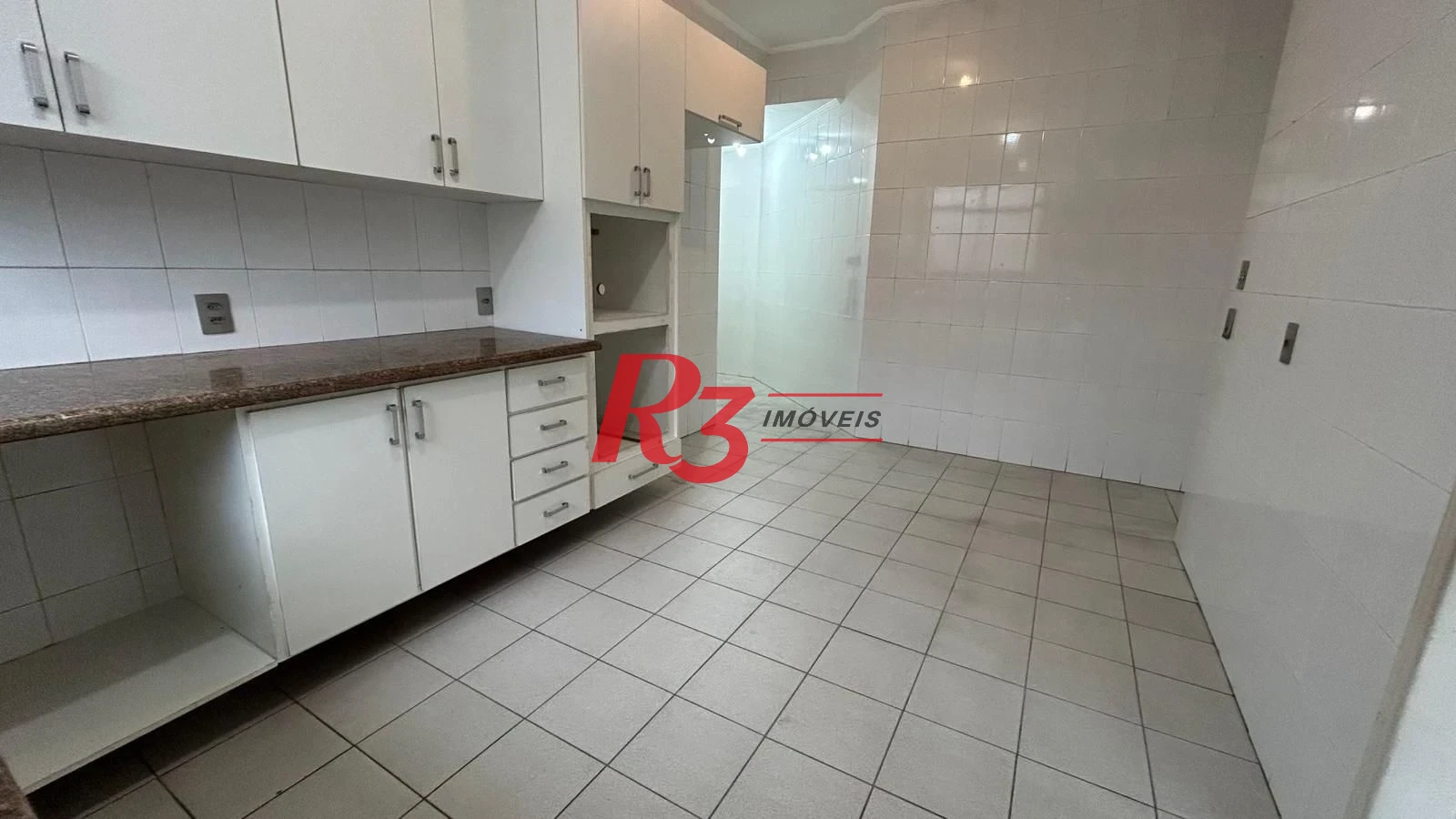 Apartamento com 3 dormitórios à venda, 189 m² por R$ 1.250.000,00 - Gonzaga - Santos/SP