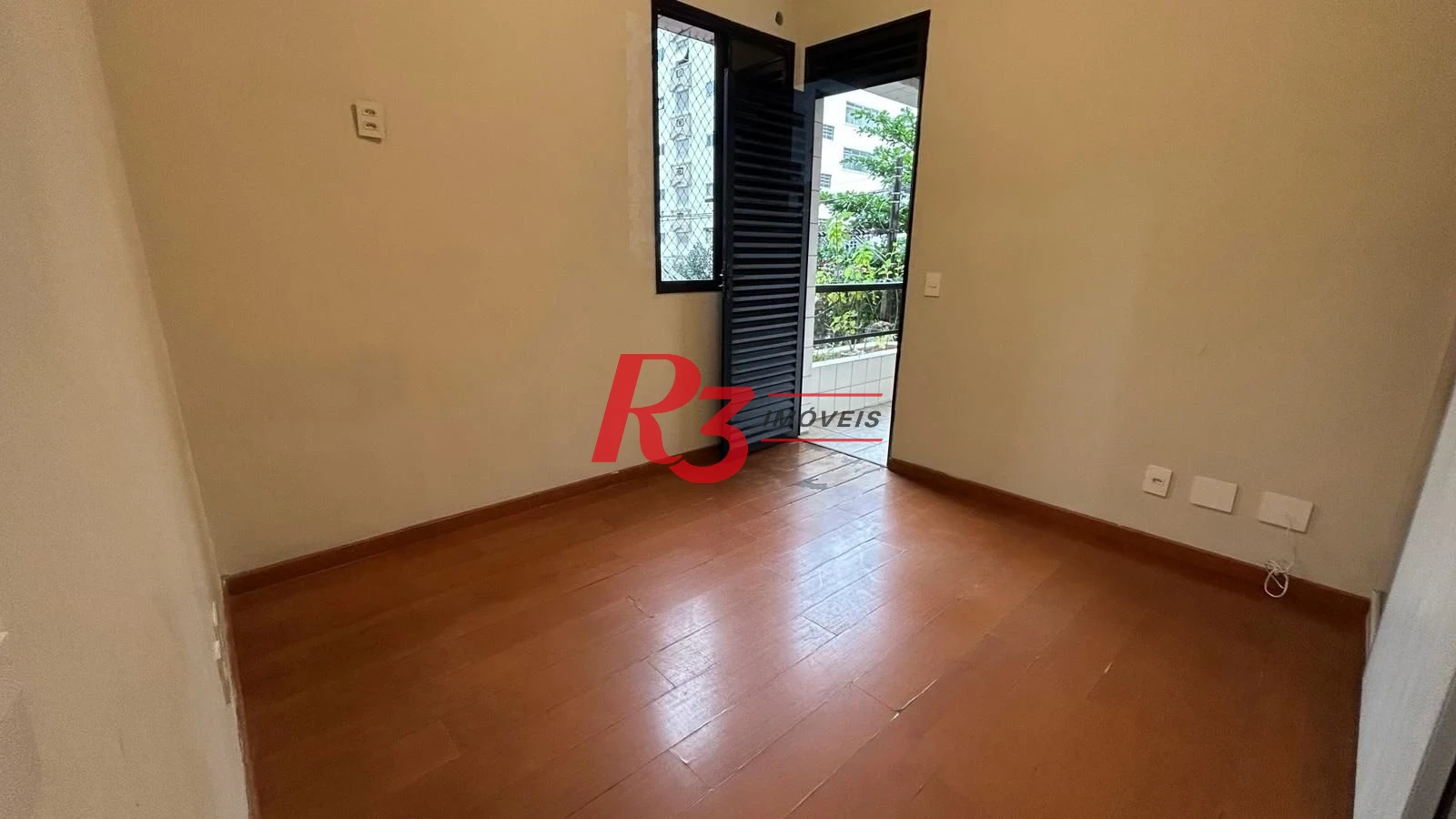 Apartamento com 3 dormitórios à venda, 189 m² por R$ 1.250.000,00 - Gonzaga - Santos/SP