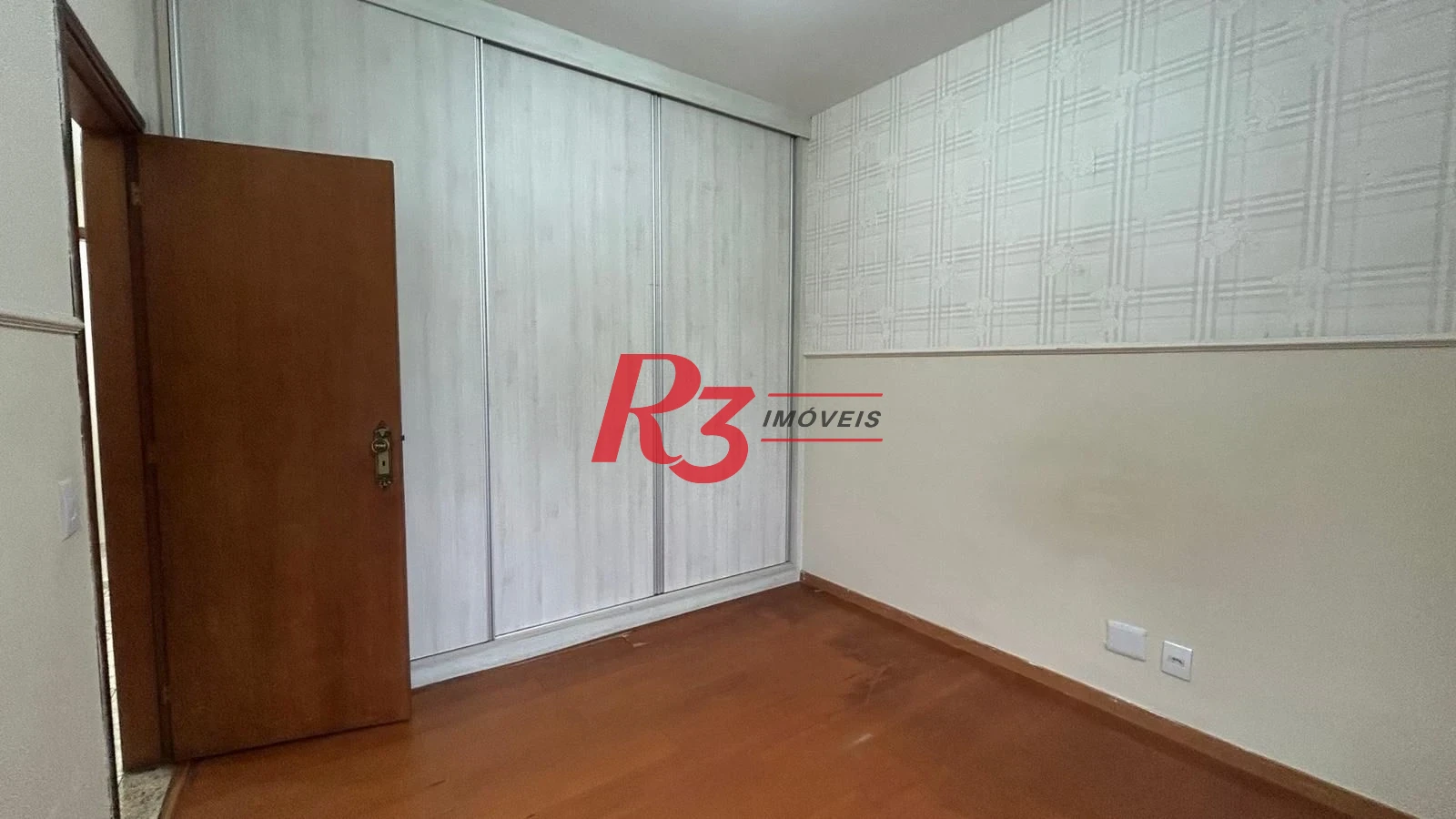 Apartamento com 3 dormitórios à venda, 189 m² por R$ 1.250.000,00 - Gonzaga - Santos/SP