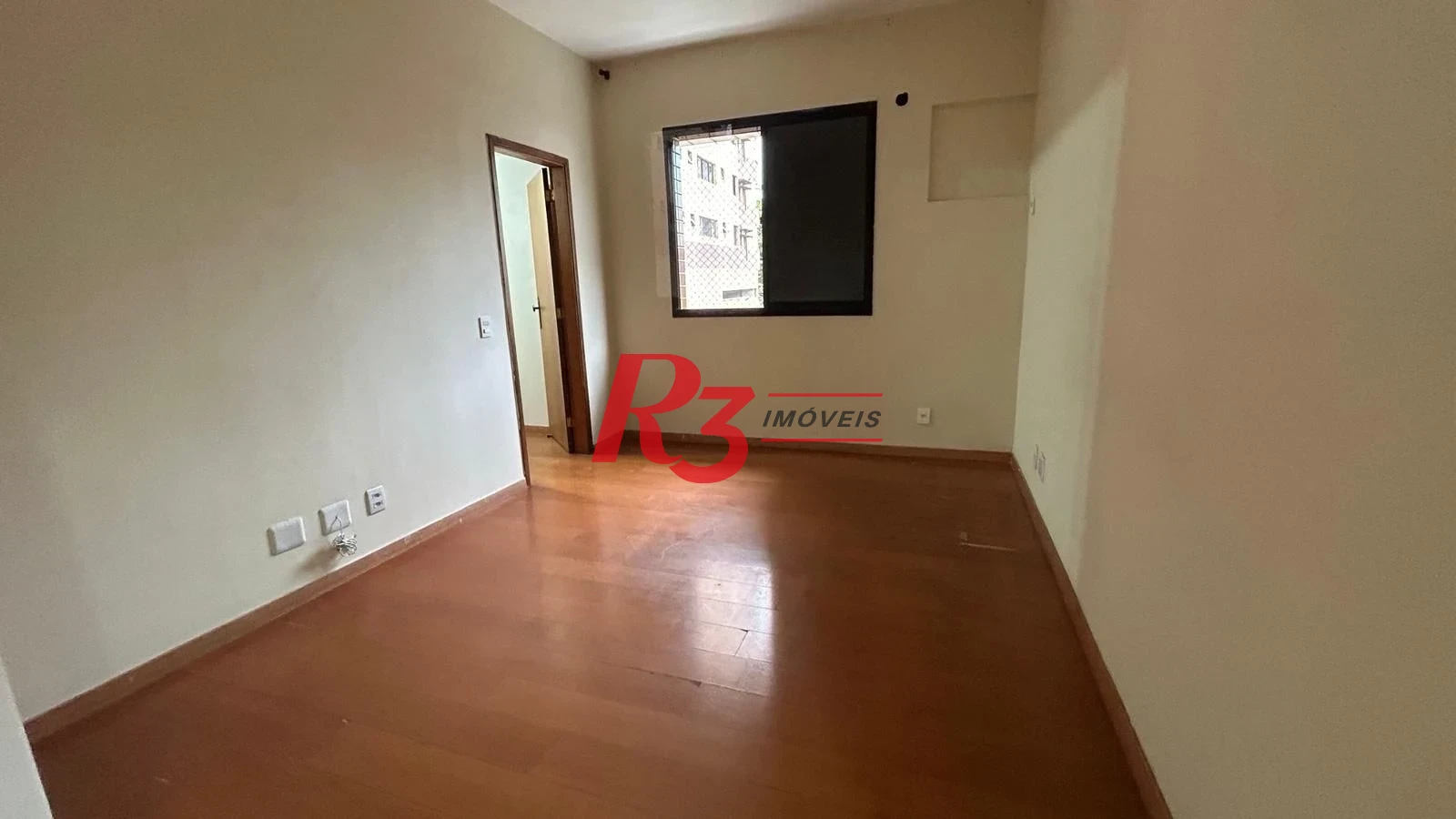 Apartamento com 3 dormitórios à venda, 189 m² por R$ 1.250.000,00 - Gonzaga - Santos/SP
