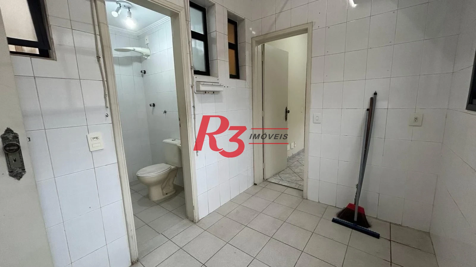 Apartamento com 3 dormitórios à venda, 189 m² por R$ 1.250.000,00 - Gonzaga - Santos/SP