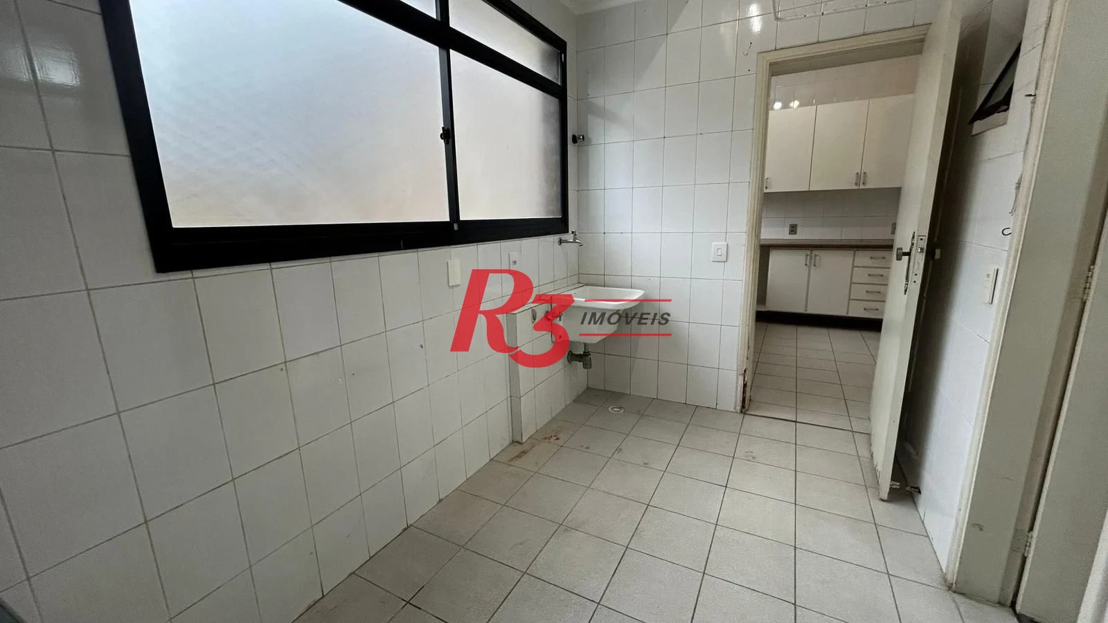 Apartamento com 3 dormitórios à venda, 189 m² por R$ 1.250.000,00 - Gonzaga - Santos/SP