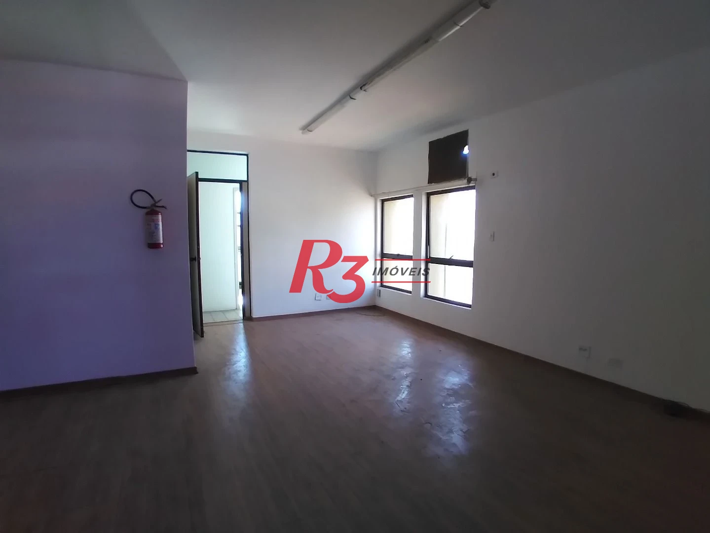 Sala, 86 m² - venda por R$ 430.000,00 ou aluguel por R$ 3.500,00/mês - Vila Matias - Santos/SP