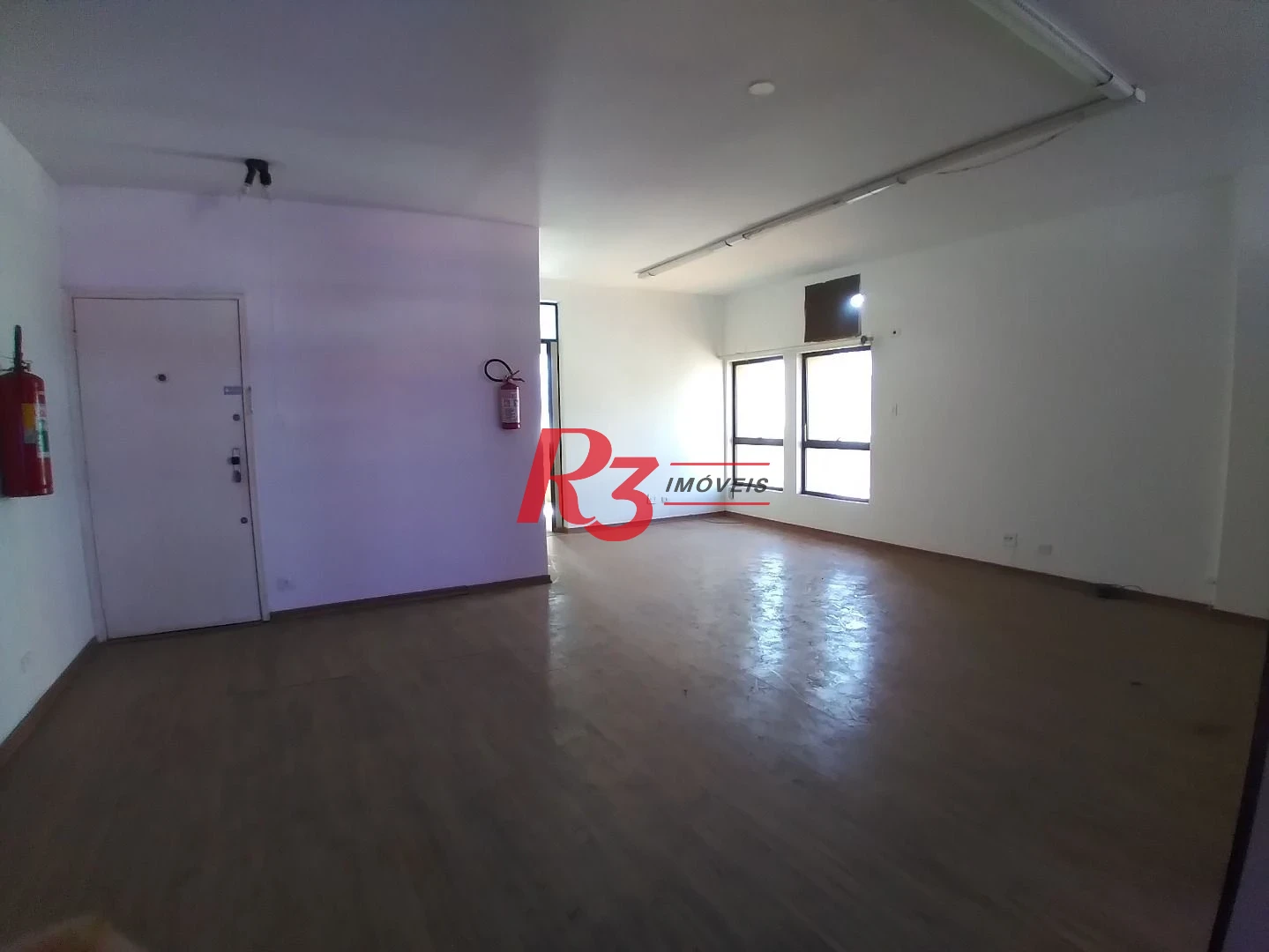 Sala, 86 m² - venda por R$ 430.000,00 ou aluguel por R$ 3.500,00/mês - Vila Matias - Santos/SP