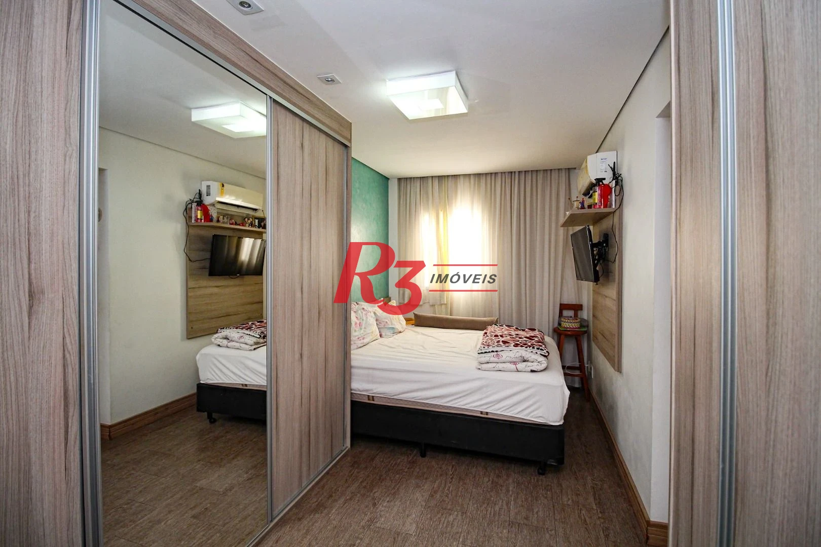 Apartamento com 2 dormitórios à venda, 84 m² por R$ 800.000,00 - Ponta da Praia - Santos/SP