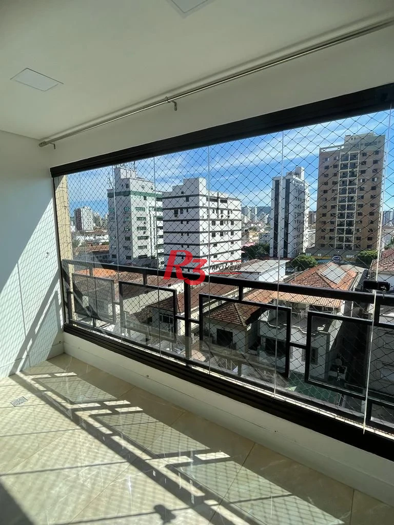 Aparecida - totalmente reformado - 2 dorm com 3 revertido - cozinha totalmente mobiliada - frente - ar condicionado.