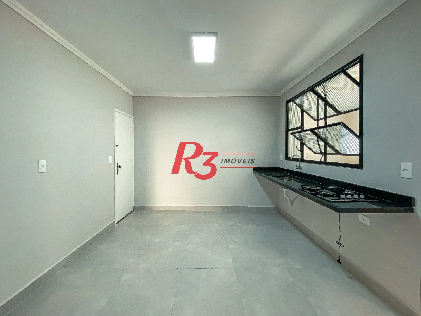 Apartamento com 3 dormitórios à venda, 142 m² por R$ 560.000,00 - Vila Assunção - Praia Grande/SP