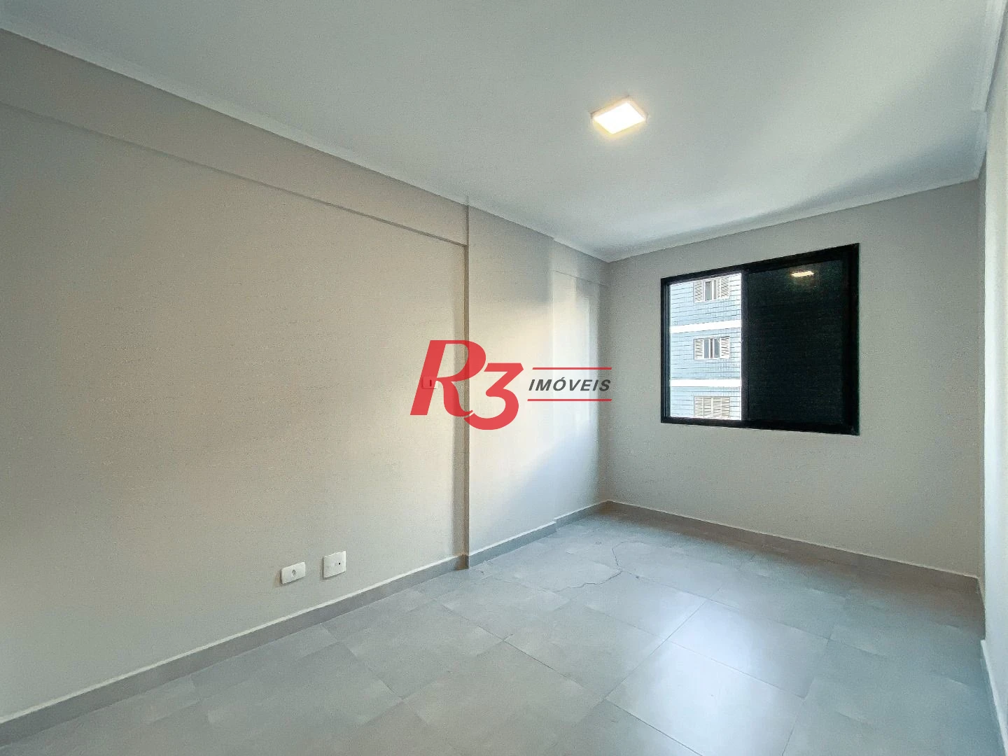 Apartamento com 3 dormitórios à venda, 142 m² por R$ 560.000,00 - Vila Assunção - Praia Grande/SP