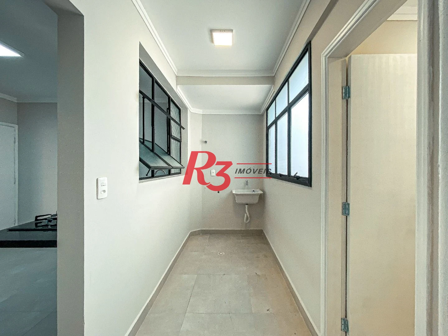 Apartamento com 3 dormitórios à venda, 142 m² por R$ 560.000,00 - Vila Assunção - Praia Grande/SP