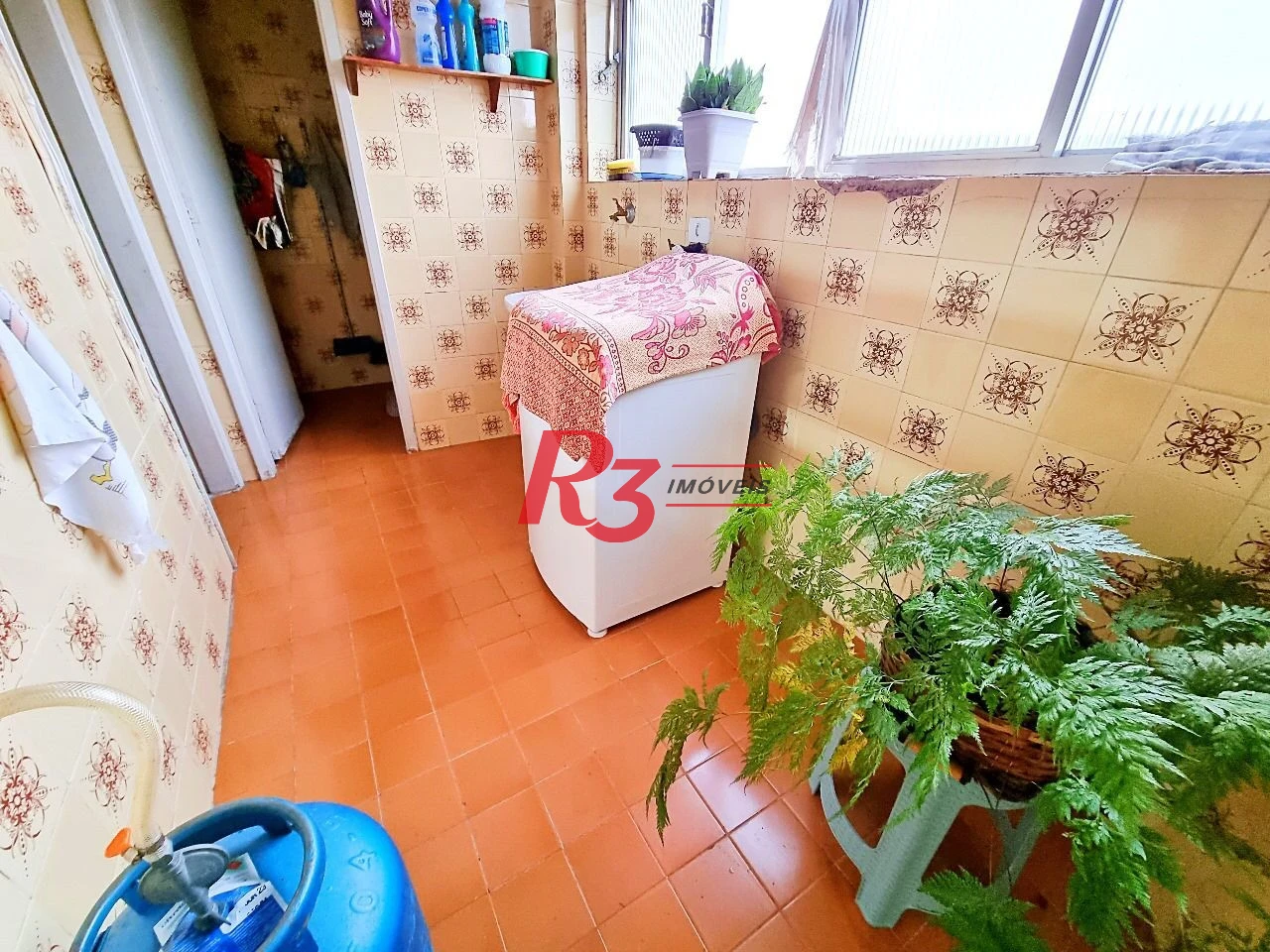 Apartamento com 2 dormitórios à venda, 74 m² por R$ 460.000,00 - Campo Grande - Santos/SP
