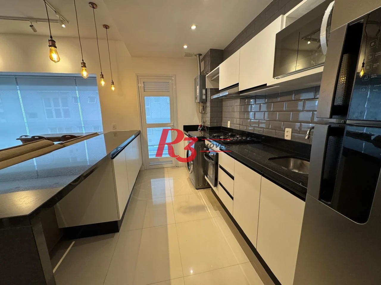 Apartamento com 1 dormitório para alugar, 57 m² por R$ 6.200,00/mês - Gonzaga - Santos/SP