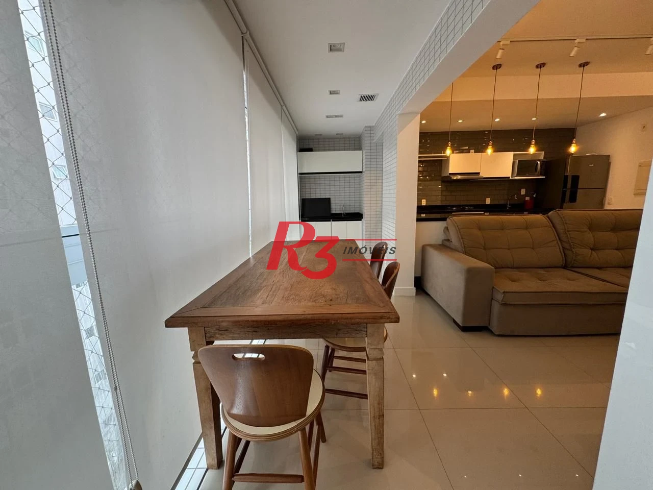Apartamento com 1 dormitório para alugar, 57 m² por R$ 6.200,00/mês - Gonzaga - Santos/SP