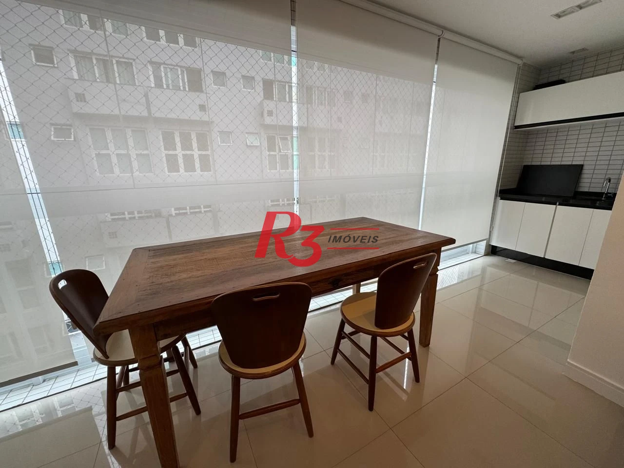 Apartamento com 1 dormitório para alugar, 57 m² por R$ 6.200,00/mês - Gonzaga - Santos/SP
