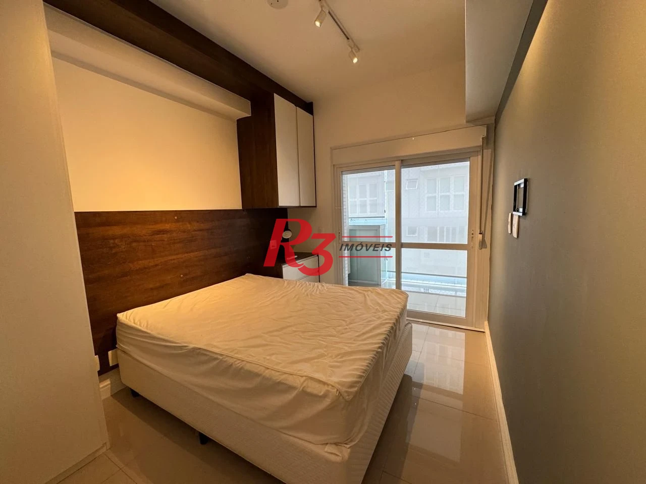 Apartamento com 1 dormitório para alugar, 57 m² por R$ 6.200,00/mês - Gonzaga - Santos/SP