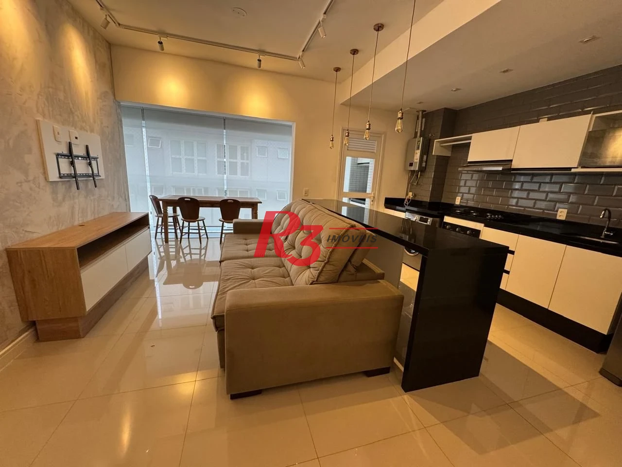 Apartamento com 1 dormitório para alugar, 57 m² por R$ 6.200,00/mês - Gonzaga - Santos/SP