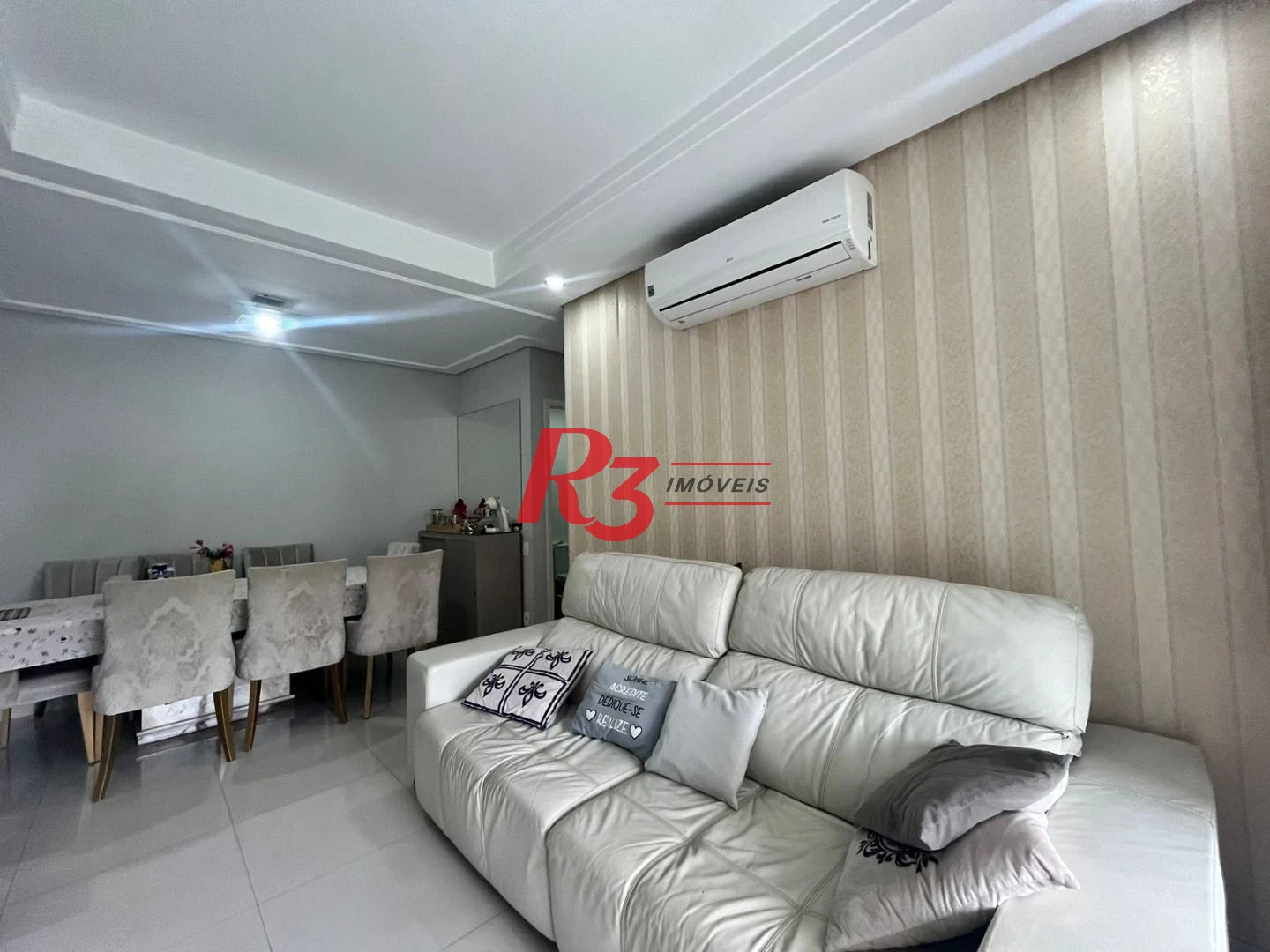 Apartamento com 2  quartos  José Menino