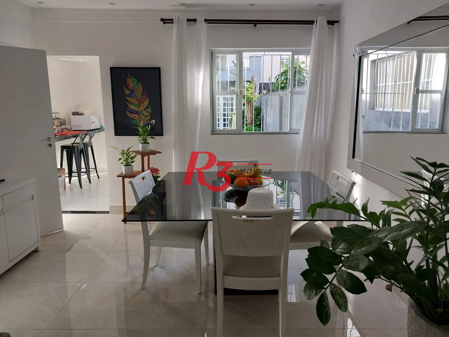 Sobrado com 3 dormitórios à venda, 200 m² por R$ 2.150.000,00 - Embaré - Santos/SP