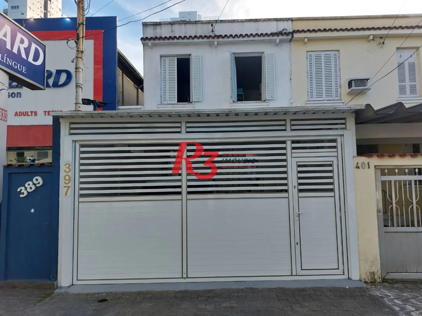 Sobrado com 3 dormitórios à venda, 200 m² por R$ 2.150.000,00 - Embaré - Santos/SP