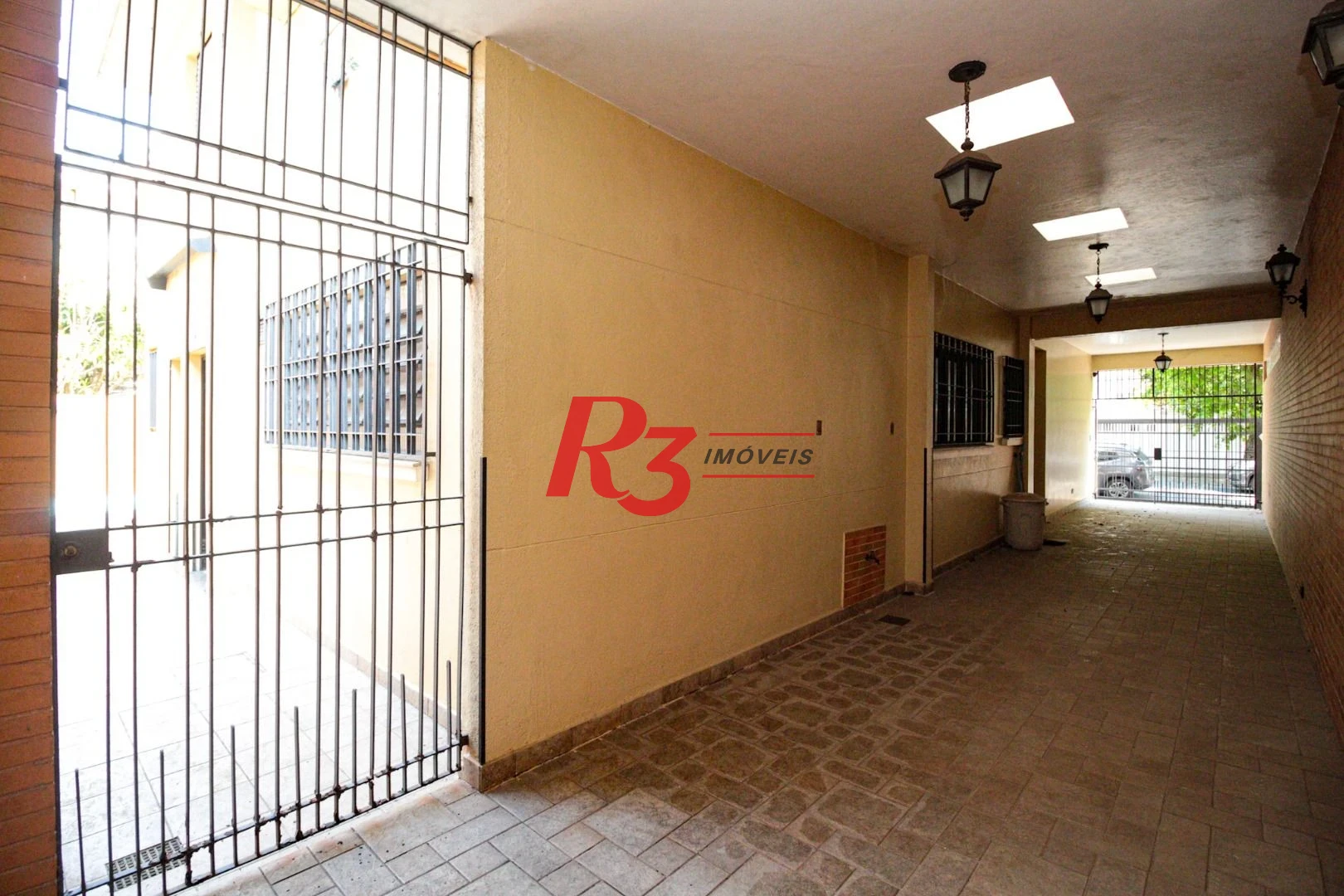 Sobrado para alugar, 230 m² por R$ 23.858,42/mês - Gonzaga - Santos/SP