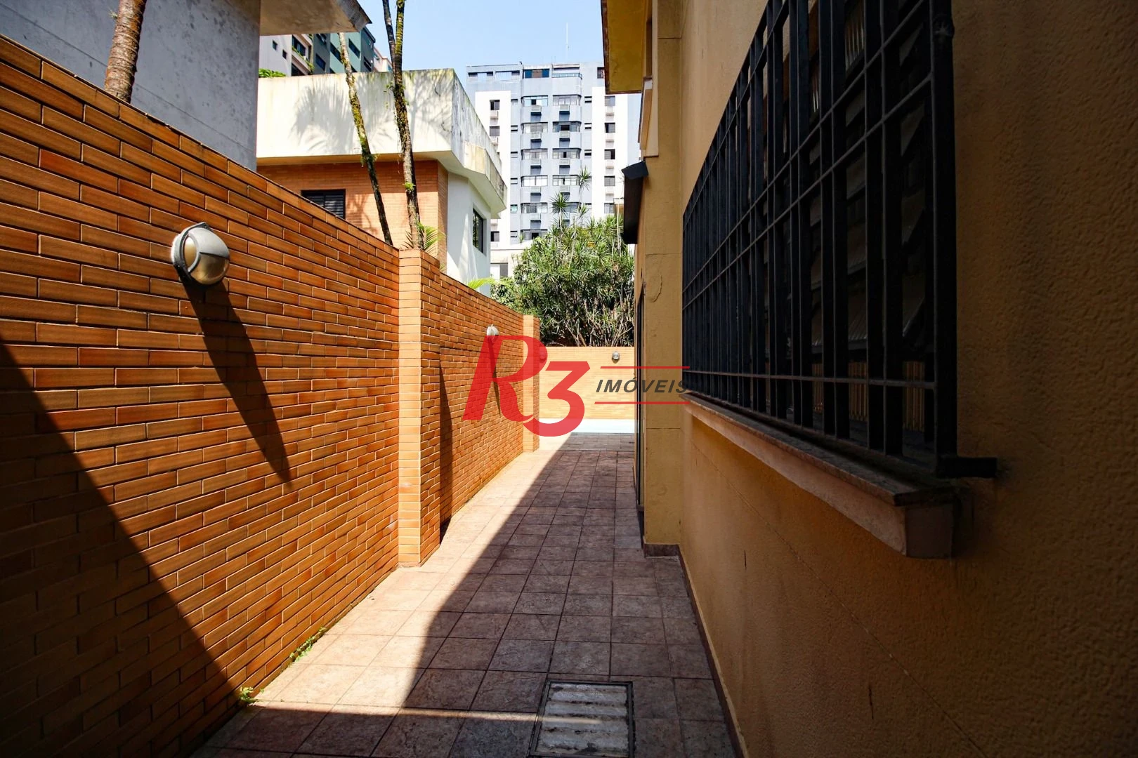 Sobrado para alugar, 230 m² por R$ 23.858,42/mês - Gonzaga - Santos/SP
