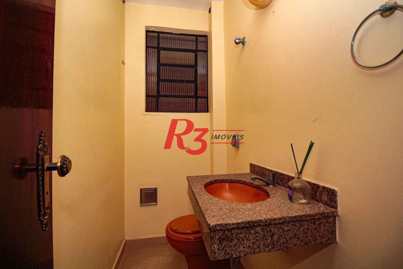 Sobrado para alugar, 230 m² por R$ 23.858,42/mês - Gonzaga - Santos/SP