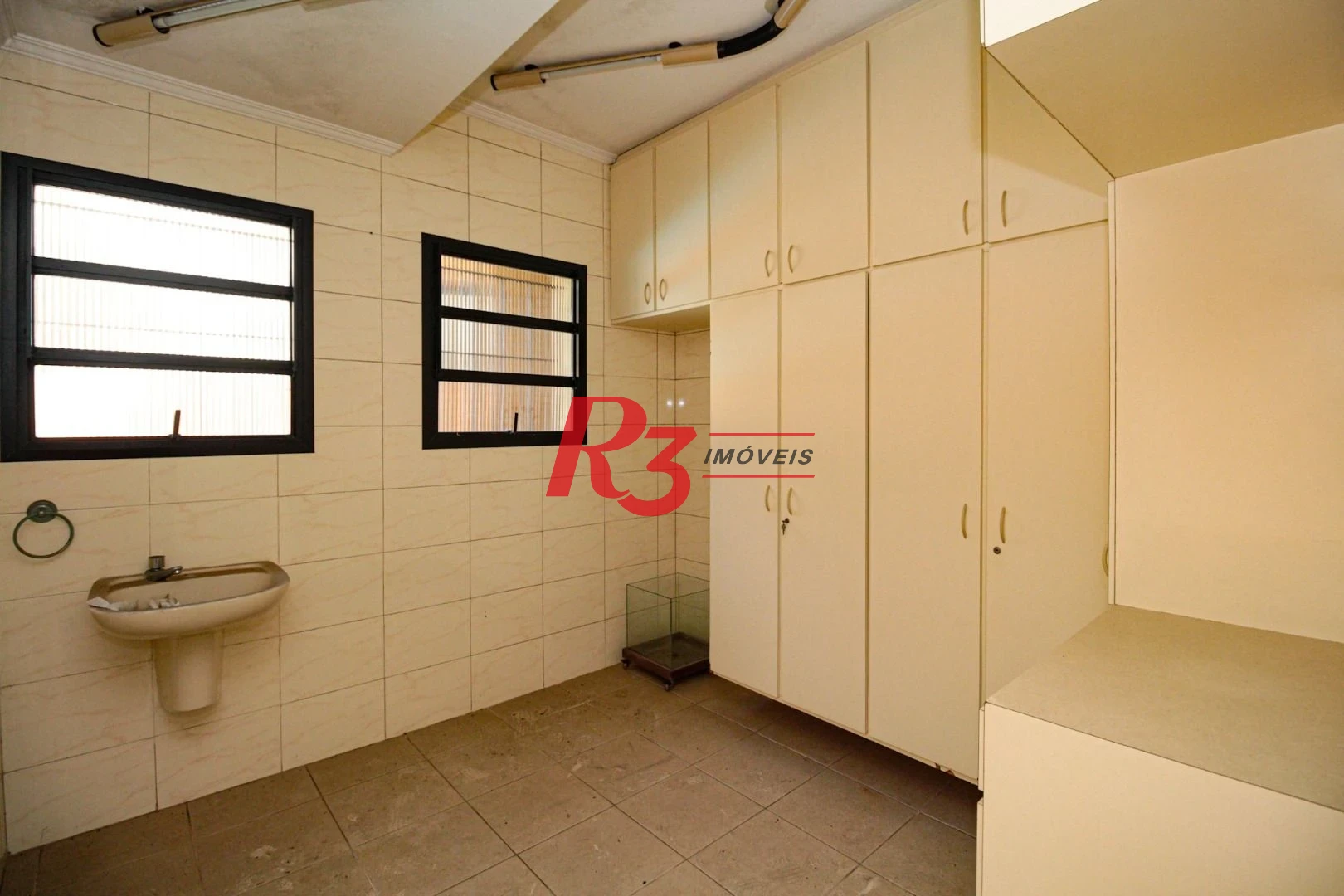 Sobrado para alugar, 230 m² por R$ 23.858,42/mês - Gonzaga - Santos/SP