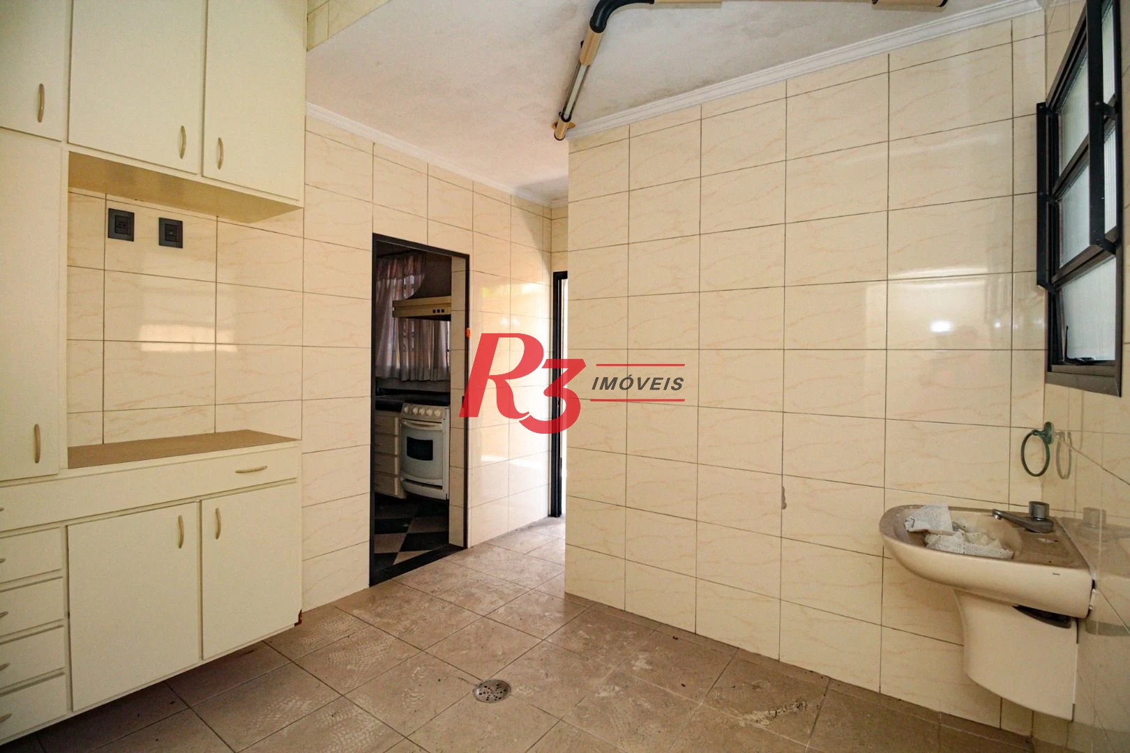 Sobrado para alugar, 230 m² por R$ 23.858,42/mês - Gonzaga - Santos/SP