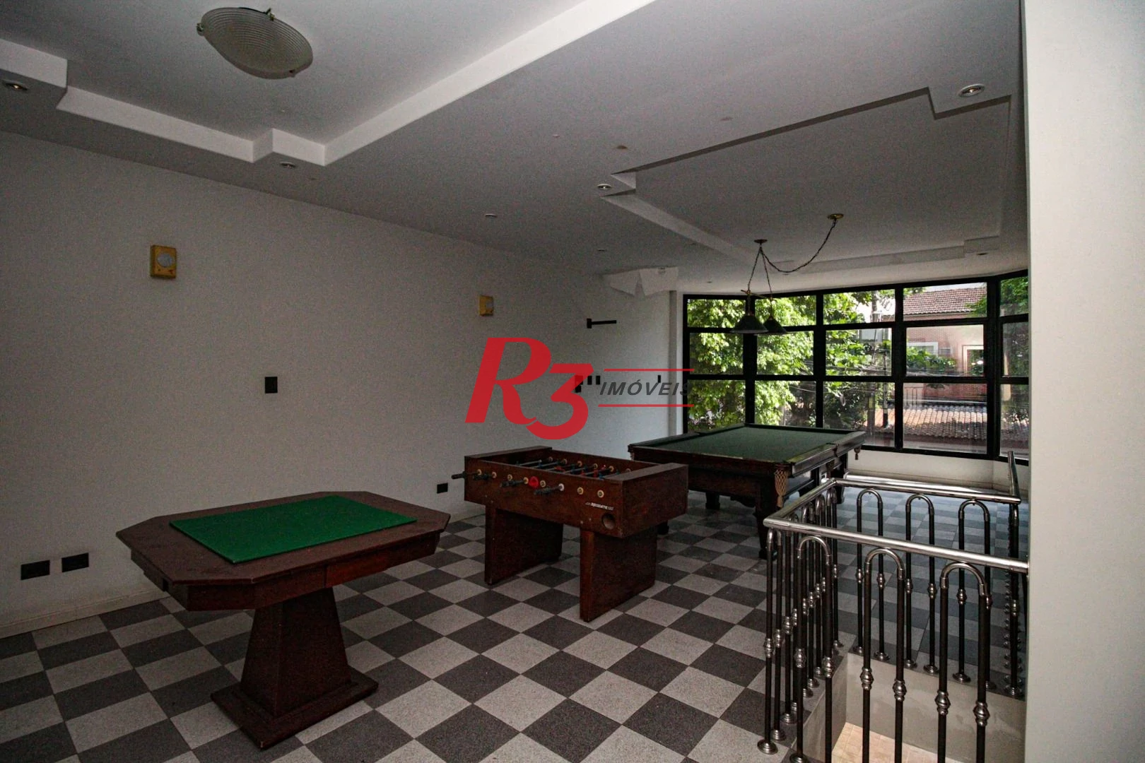 Sobrado para alugar, 240 m² por R$ 23.659,11/mês - Gonzaga - Santos/SP
