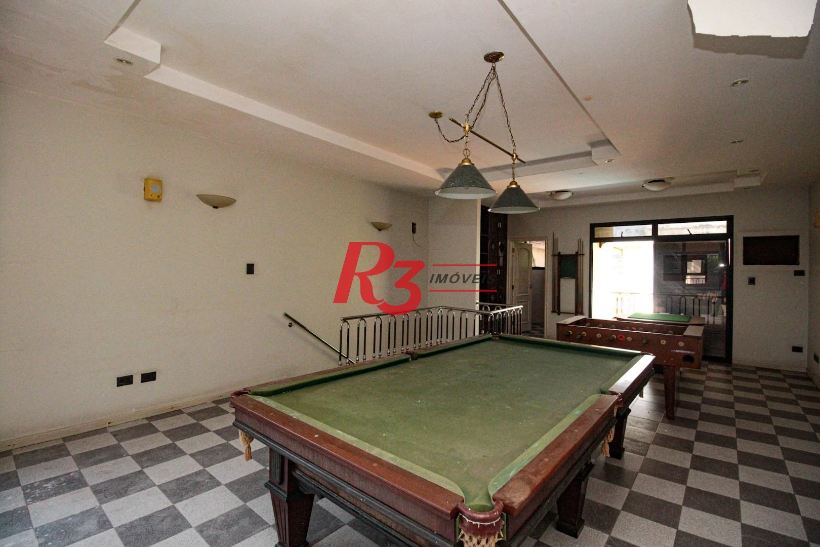 Sobrado para alugar, 240 m² por R$ 23.659,11/mês - Gonzaga - Santos/SP