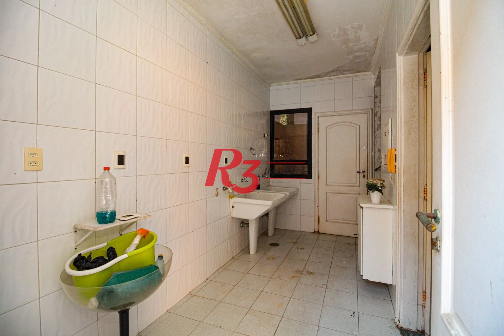 Sobrado para alugar, 240 m² por R$ 23.659,11/mês - Gonzaga - Santos/SP
