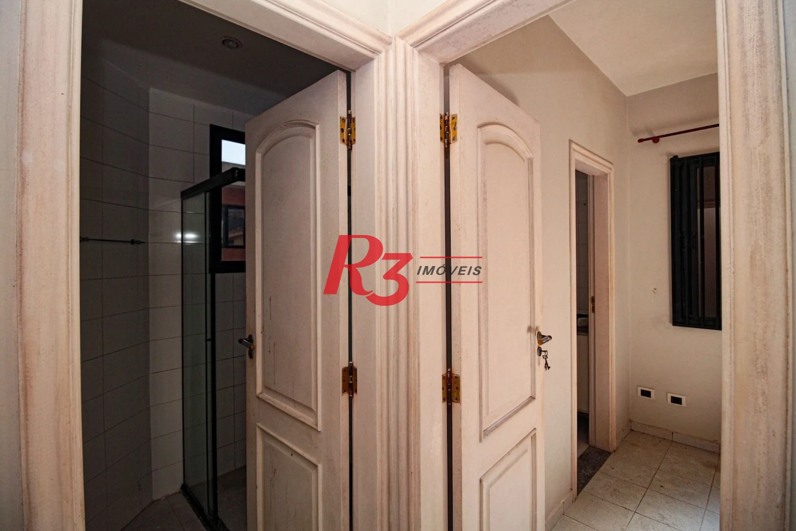 Sobrado para alugar, 240 m² por R$ 23.659,11/mês - Gonzaga - Santos/SP