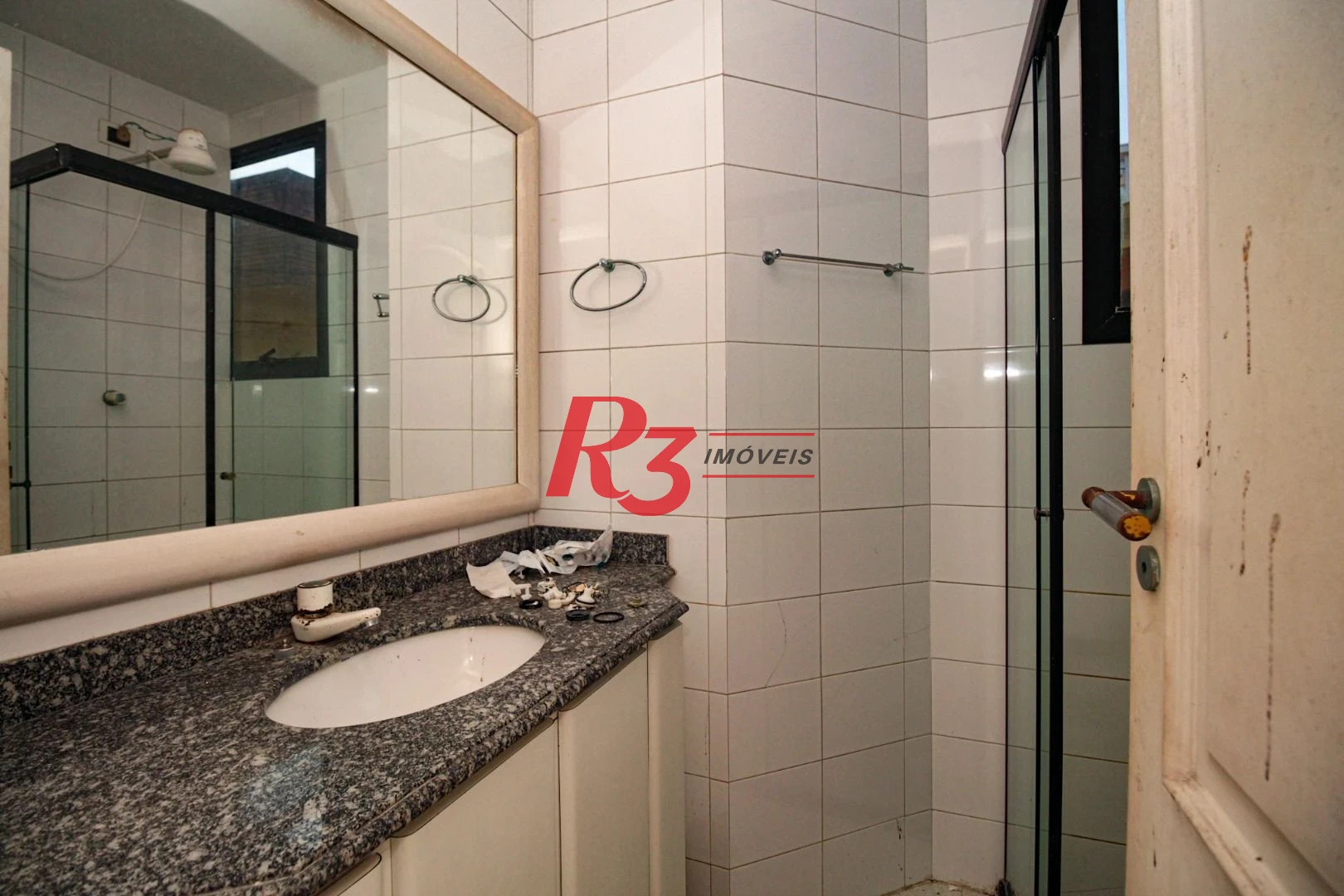 Sobrado para alugar, 240 m² por R$ 23.659,11/mês - Gonzaga - Santos/SP