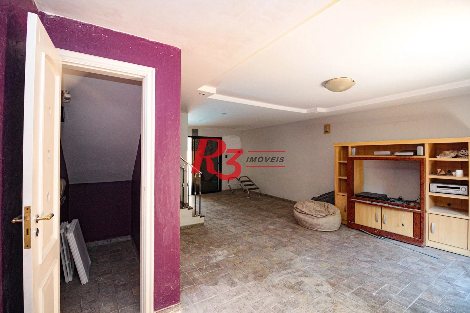 Sobrado para alugar, 240 m² por R$ 23.659,11/mês - Gonzaga - Santos/SP