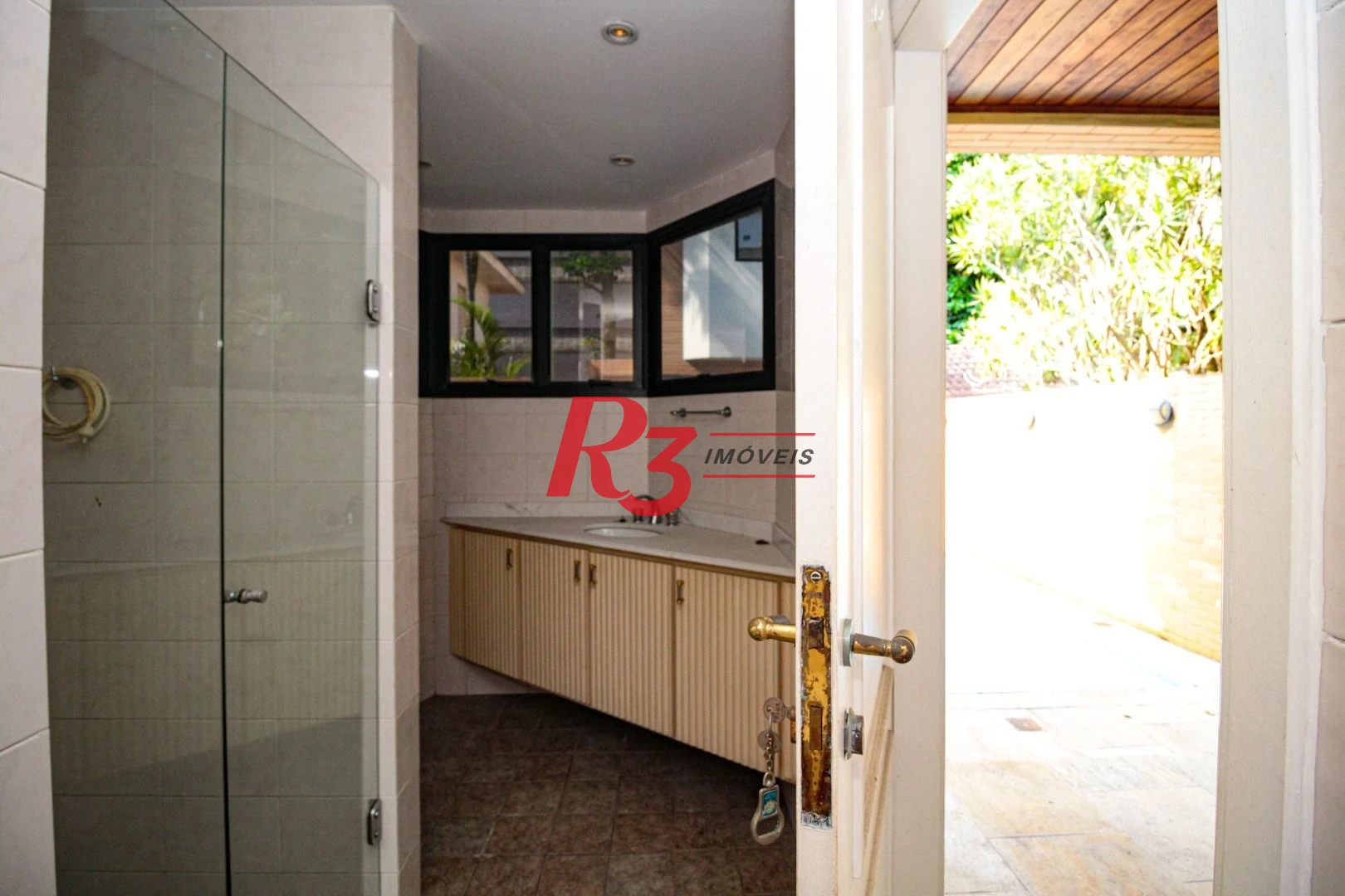 Sobrado para alugar, 240 m² por R$ 23.659,11/mês - Gonzaga - Santos/SP