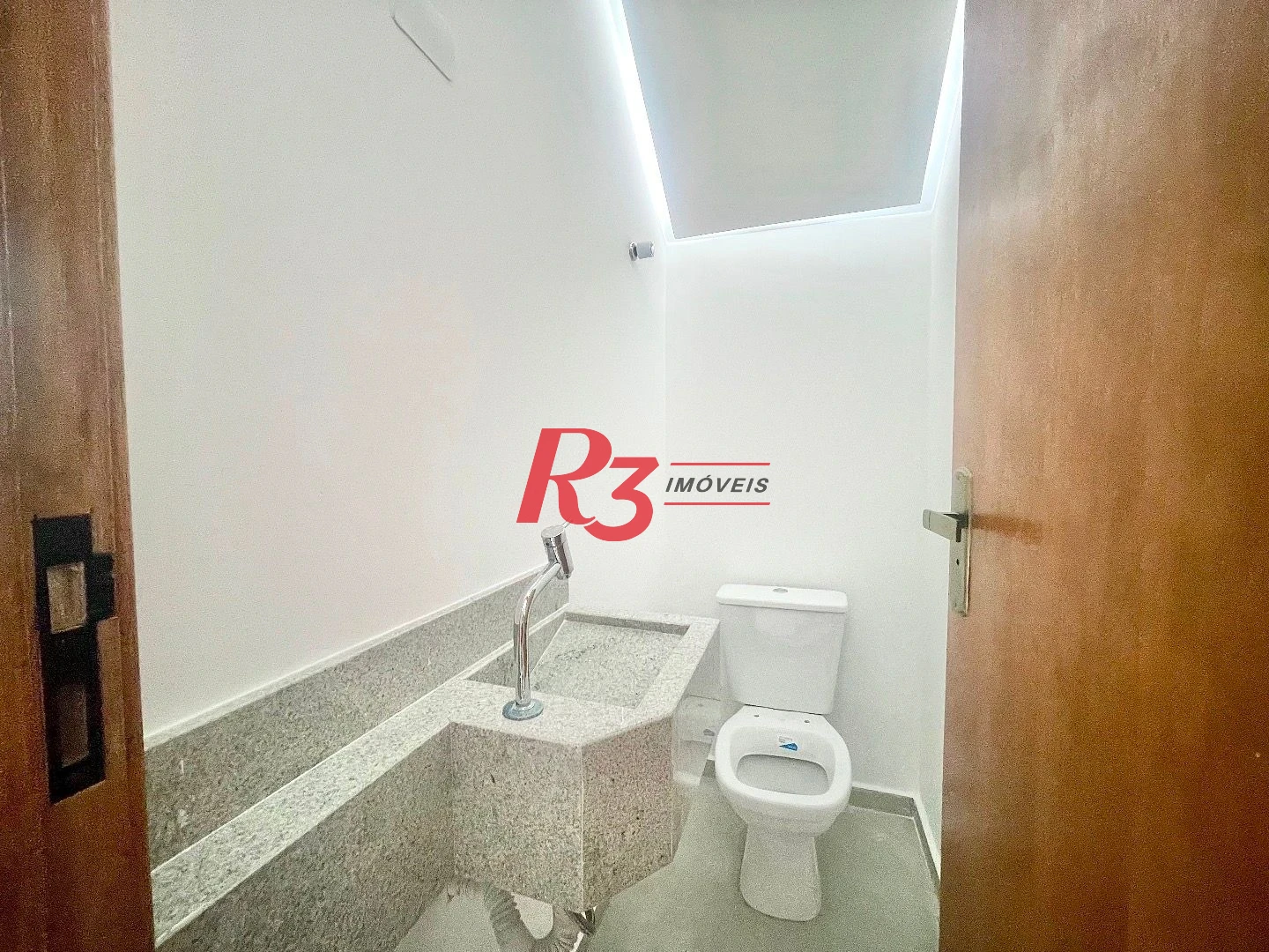 Sobrado à venda, 78 m² por R$ 760.000,00 - Aparecida - Santos/SP