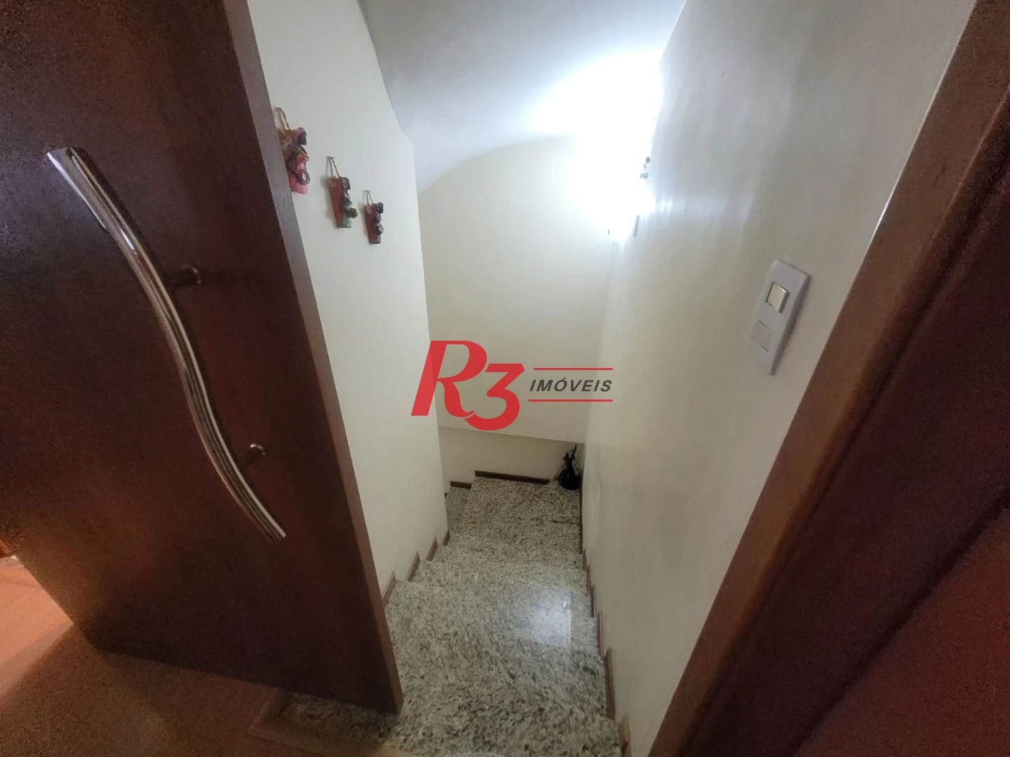 Casa Village à venda, 3 quartos (1 suíte), 2 vagas, 144 m², Marapé, Santos SP