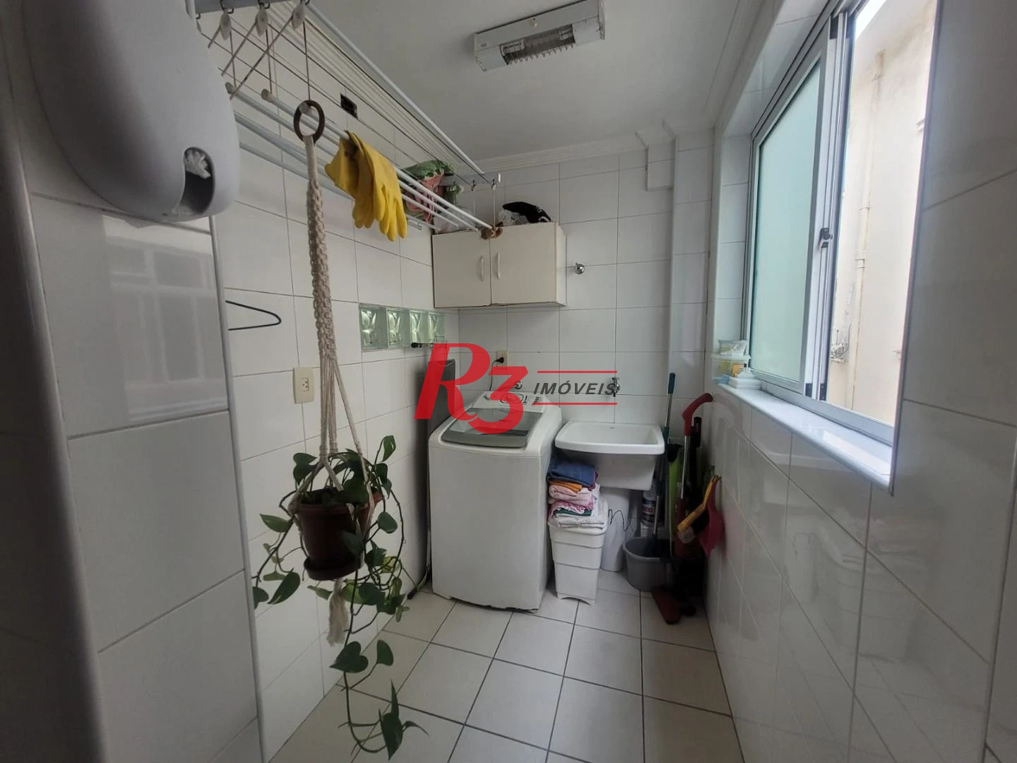 Casa Village à venda, 3 quartos (1 suíte), 2 vagas, 144 m², Marapé, Santos SP