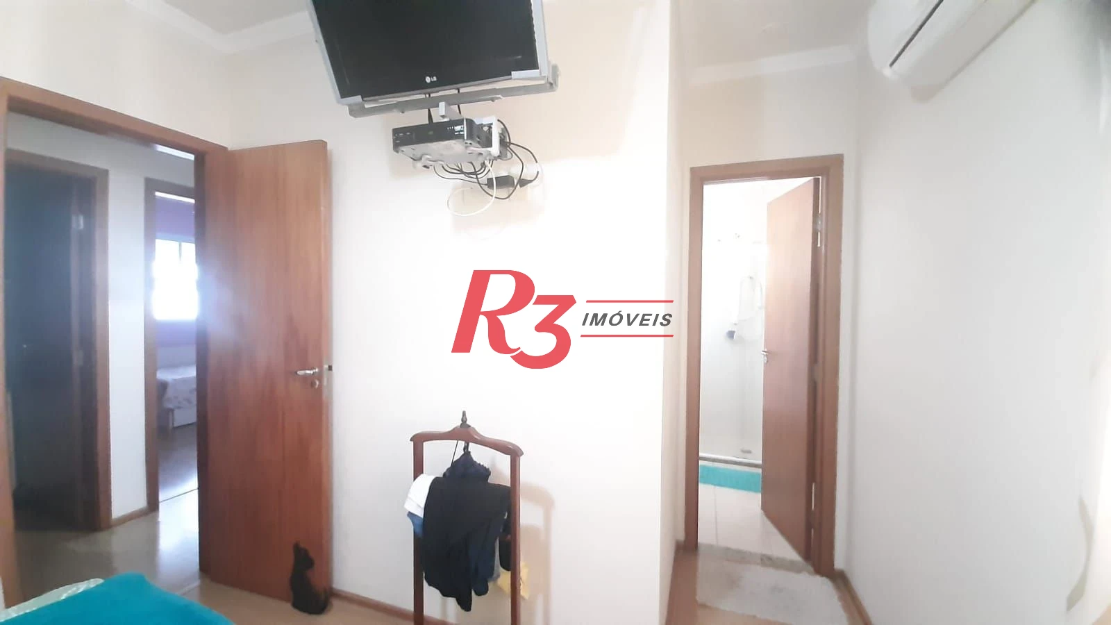 Casa Village à venda, 3 quartos (1 suíte), 2 vagas, 144 m², Marapé, Santos SP
