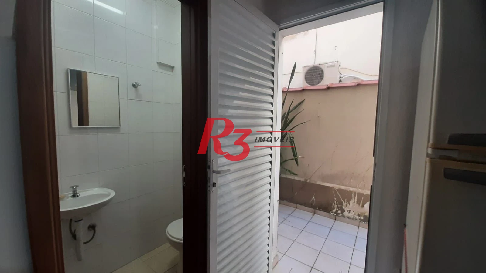 Casa Village à venda, 3 quartos (1 suíte), 2 vagas, 144 m², Marapé, Santos SP